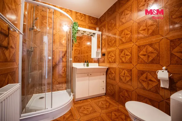 Pronájem kanceláře, Hradec Králové, Šafaříkova, 53 m2