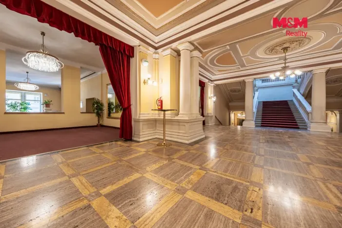 Pronájem kanceláře, Praha - Vinohrady, náměstí Míru, 92 m2