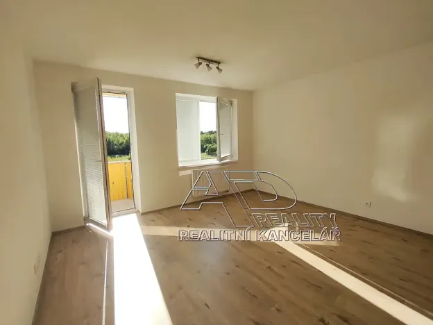 Pronájem bytu 2+kk, České Budějovice, Husova tř., 47 m2