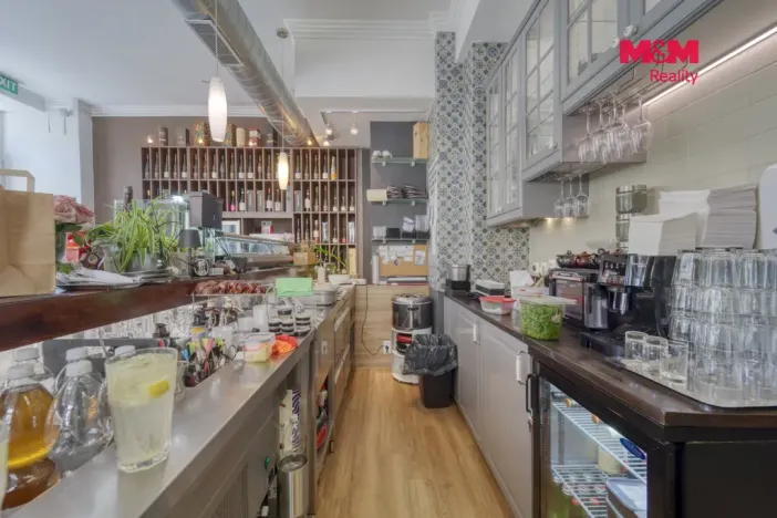 Pronájem obchodního prostoru, Mariánské Lázně, Ruská, 108 m2
