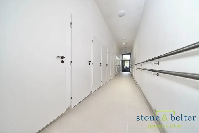 Pronájem bytu 2+kk, Praha - Nusle, U Pernštejnských, 47 m2