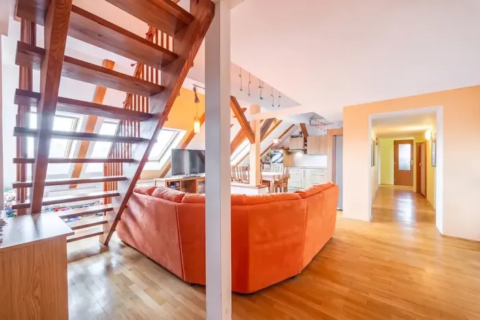 Prodej bytu 4+kk, Praha - Vršovice, Amurská, 175 m2