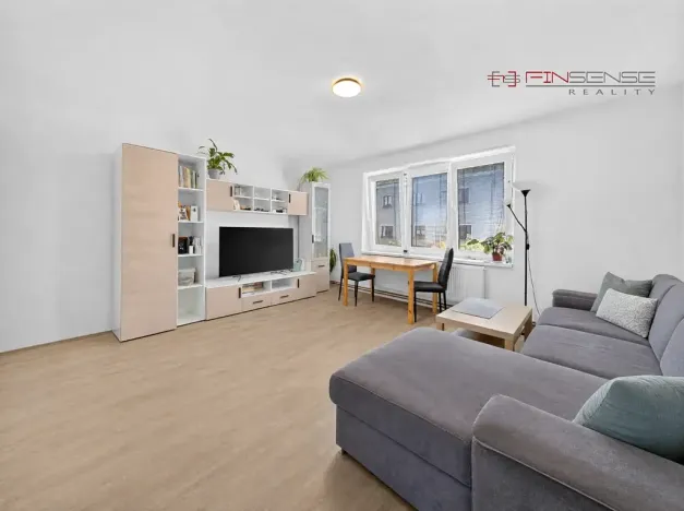 Prodej bytu 3+1, Chrášťany, 66 m2