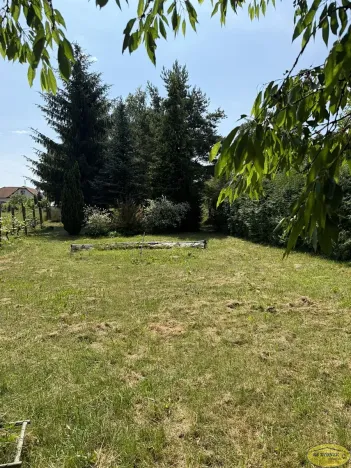 Prodej zahrady, Roštín, 1641 m2