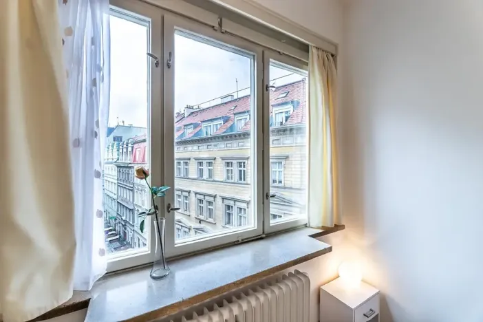 Pronájem bytu 1+kk, Praha - Staré Město, Revoluční, 28 m2