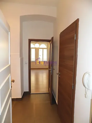 Pronájem bytu 1+kk, Praha - Žižkov, Vlkova, 26 m2