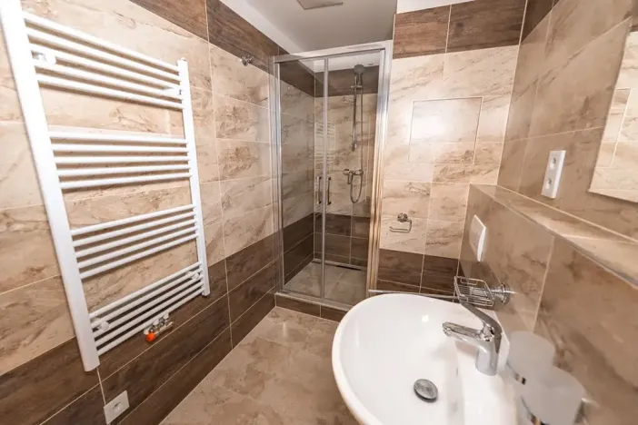Pronájem bytu 1+kk, Praha - Hlubočepy, Fabiánové, 31 m2