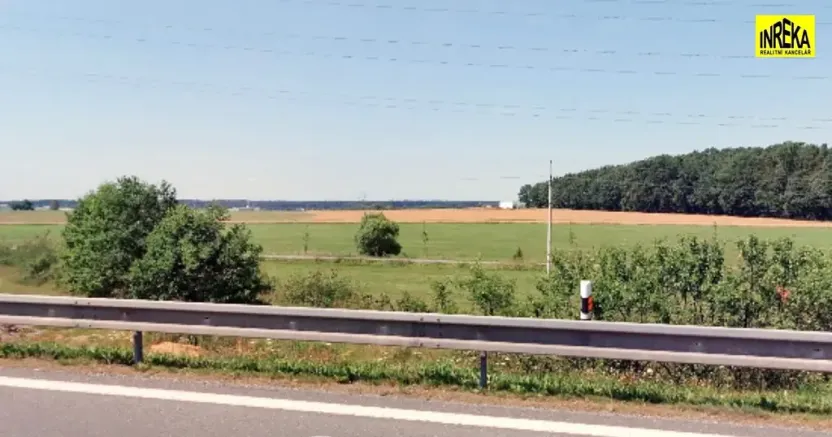 Prodej komerčního pozemku, Planá nad Lužnicí, 1838 m2