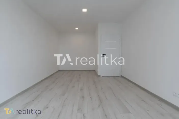 Prodej bytu 2+1, Karviná, Bratr. Veverkových, 56 m2