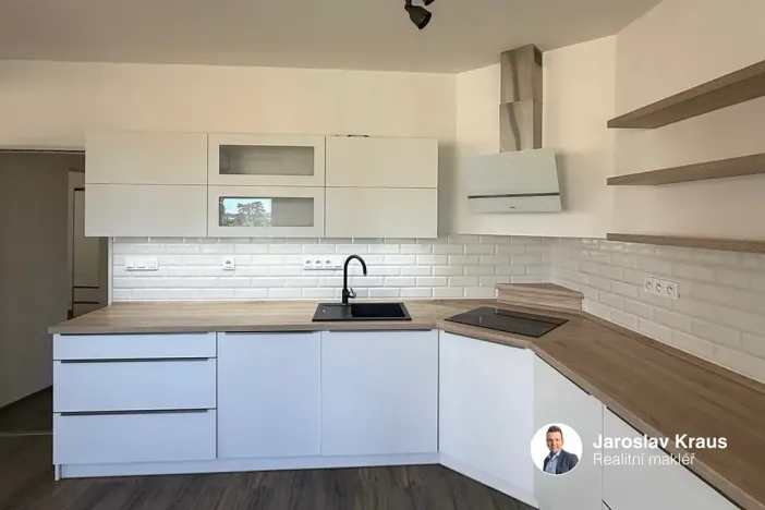 Pronájem bytu 2+kk, Jičín, Ruská, 71 m2