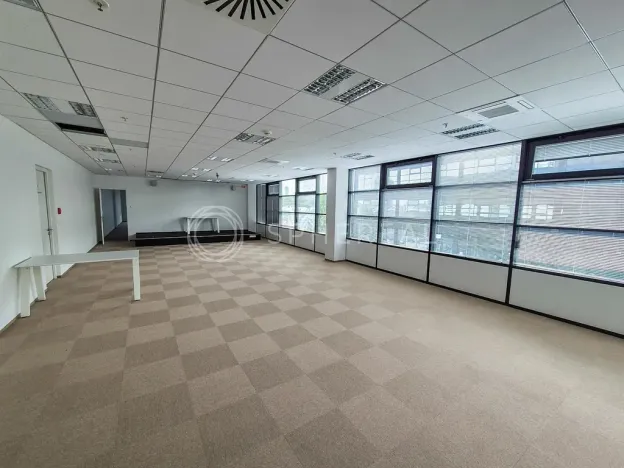 Pronájem kanceláře, Brno - Trnitá, Škrobárenská, 1233 m2