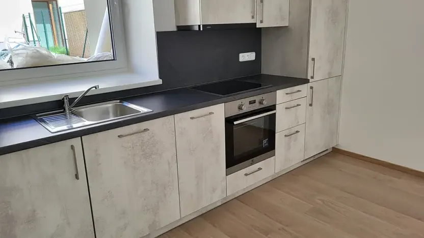 Pronájem bytu 2+kk, Praha - Cholupice, Podchýšská, 45 m2