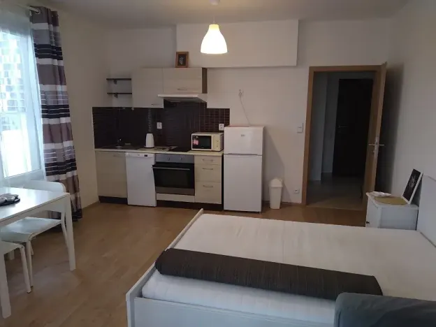 Pronájem bytu 1+kk, Praha - Stodůlky, Svitákova, 32 m2