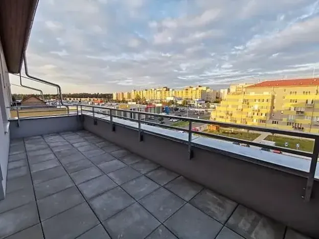 Pronájem bytu 1+kk, Kladno, Jaroslava Holečka, 35 m2