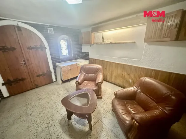 Prodej vinného sklepa, Hustopeče, Kpt. Jaroše, 80 m2