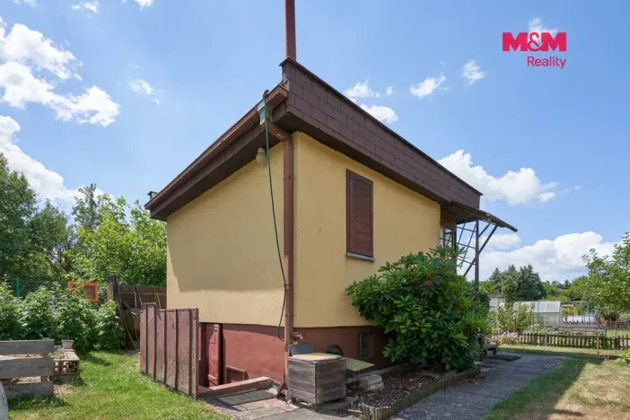 Prodej chaty, Zlín - Malenovice, 18 m2