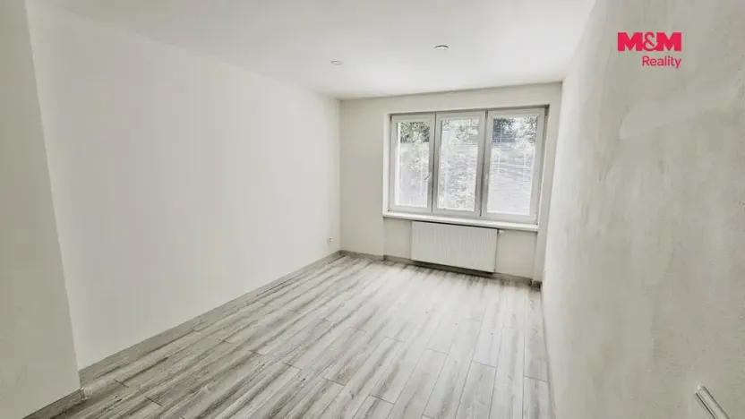 Pronájem bytu 1+1, Děčín - Děčín II-Nové Město, Kamenická, 36 m2