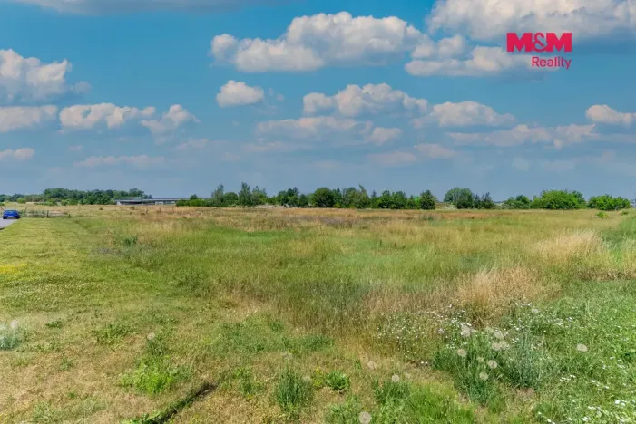 Prodej komerčního pozemku, Pardubice - Dražkovice, 13602 m2