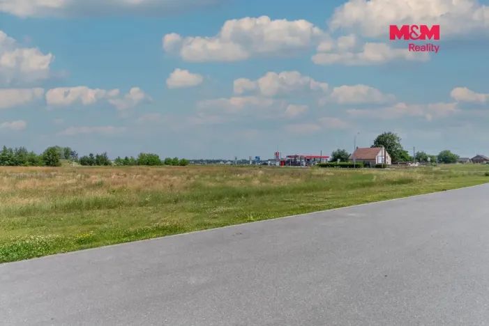 Prodej komerčního pozemku, Pardubice - Dražkovice, 13602 m2