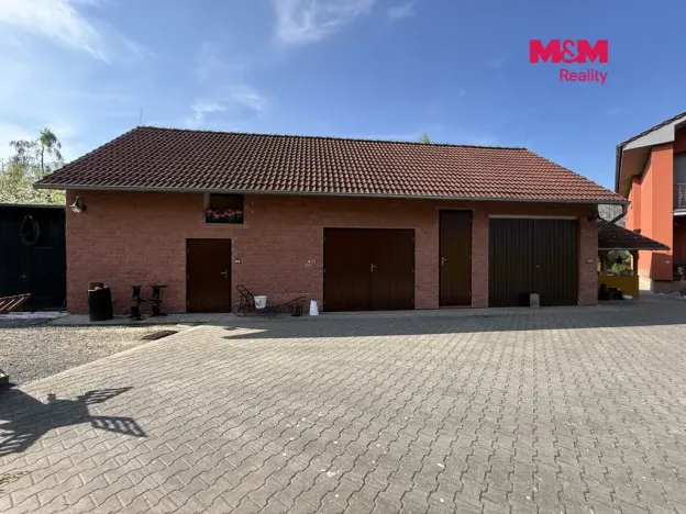 Prodej zemědělské usedlosti, Hrabyně, 214 m2