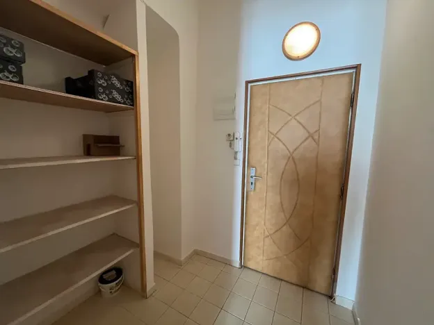 Pronájem bytu 1+1, Praha, 55 m2