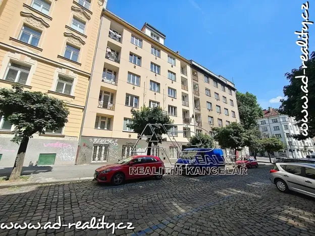 Pronájem bytu 2+kk, Praha - Vršovice, Oblouková, 41 m2