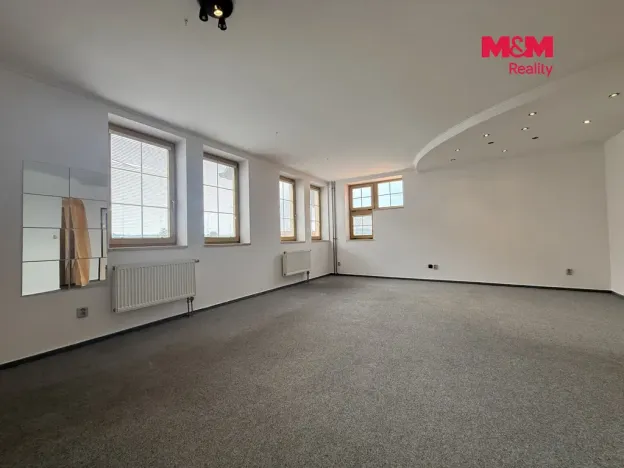 Pronájem kanceláře, Blatná, Pivovarská, 42 m2