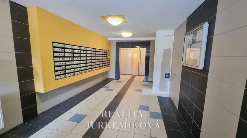 Prodej bytu 2+kk, České Budějovice, Labská, 44 m2