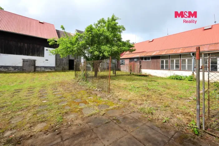 Prodej zemědělské usedlosti, Černovice - Benešov, 265 m2