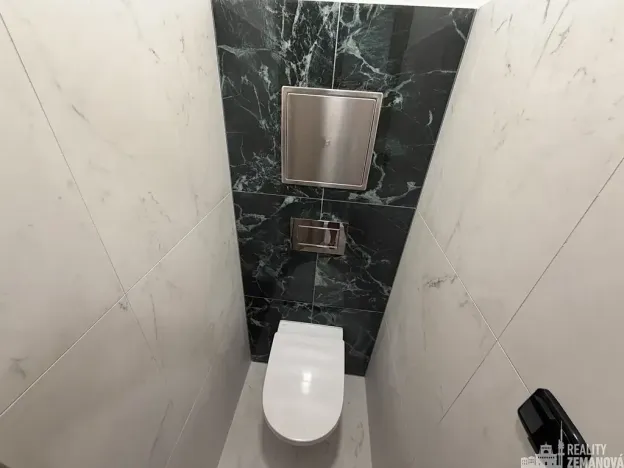 Pronájem bytu 2+1, Praha - Strašnice, Krupská, 65 m2