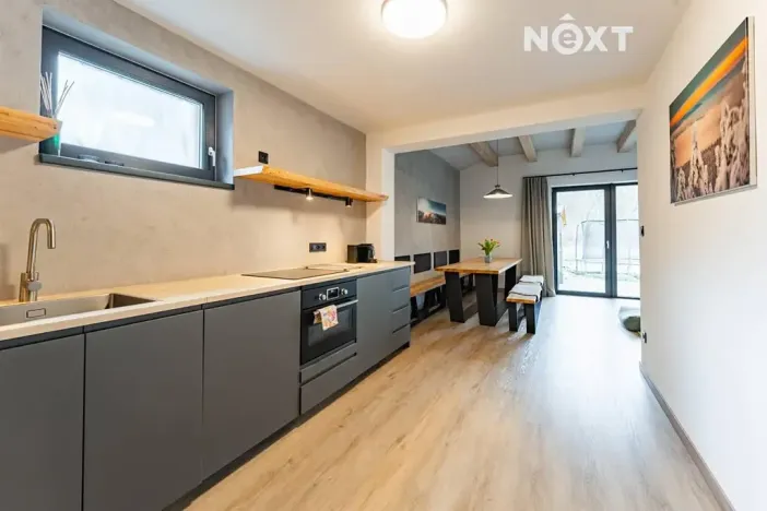 Prodej apartmánu, Staré Město, Sportovní, 83 m2
