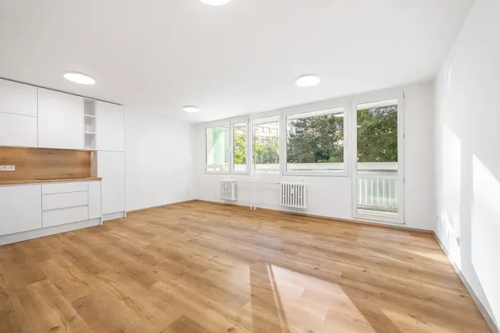 Prodej bytu 3+kk, Praha - Střížkov, Žandovská, 74 m2