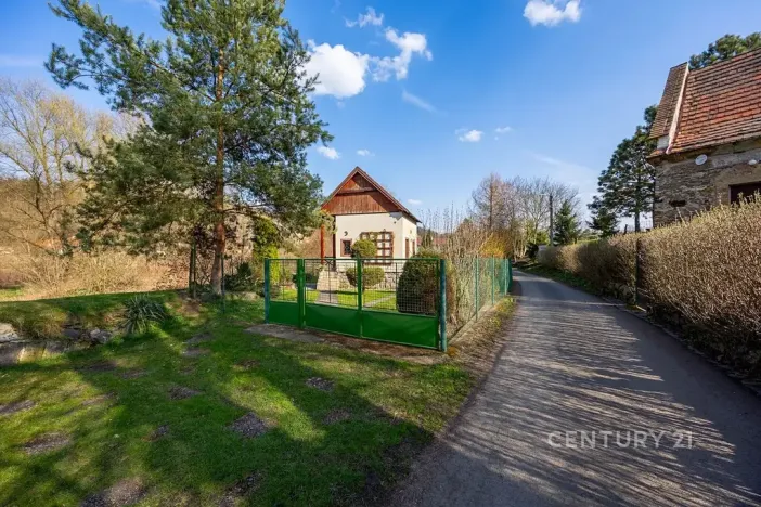 Prodej rodinného domu, Dolany nad Vltavou, Ke Kocandě, 50 m2