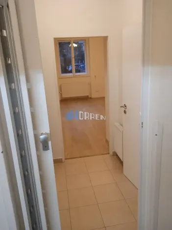 Pronájem bytu 1+kk, Praha - Braník, Ke Krči, 27 m2