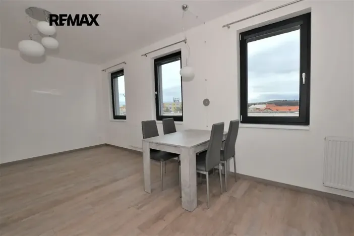Pronájem bytu 2+kk, Plzeň, Sladová, 63 m2