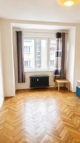 Pronájem bytu 2+kk, Praha - Karlín, Křižíkova, 48 m2