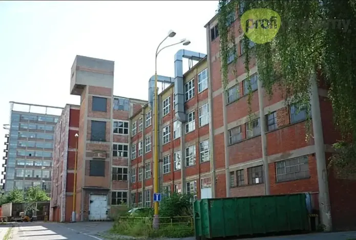 Pronájem skladu, Zlín, Šedesátá, 3000 m2