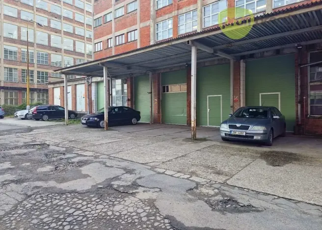 Pronájem skladu, Zlín, Šedesátá, 3000 m2