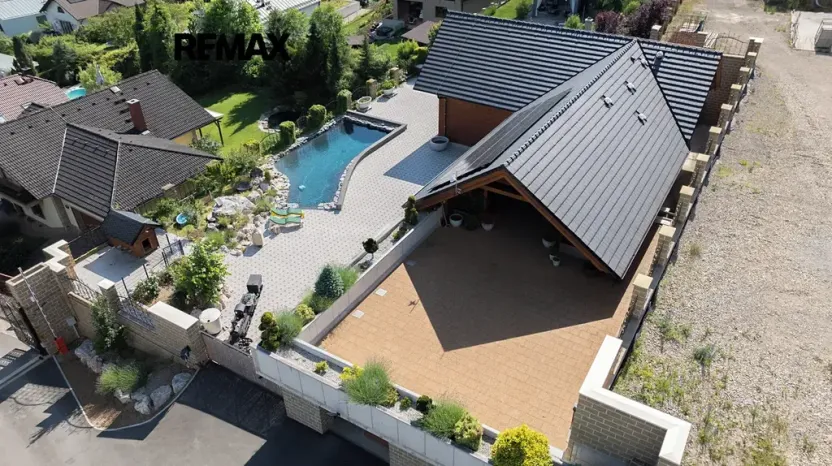 Prodej vily, Králův Dvůr, Pod Lesem, 296 m2