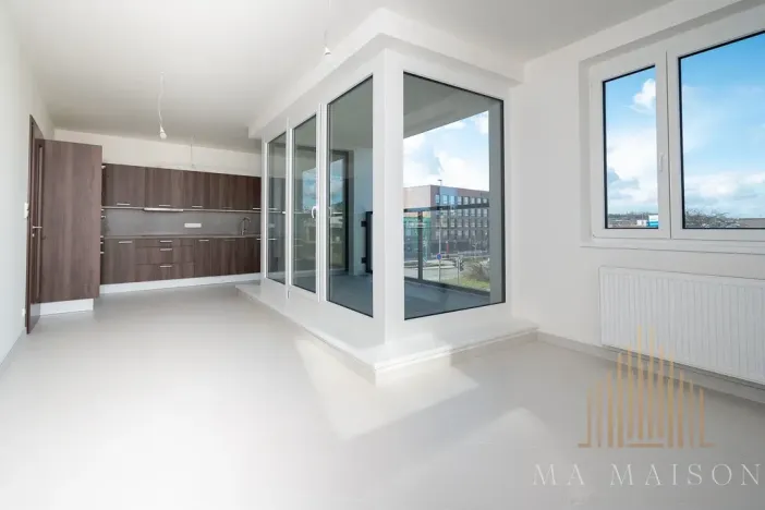 Pronájem bytu 2+kk, Praha - Hloubětín, Poděbradská, 53 m2