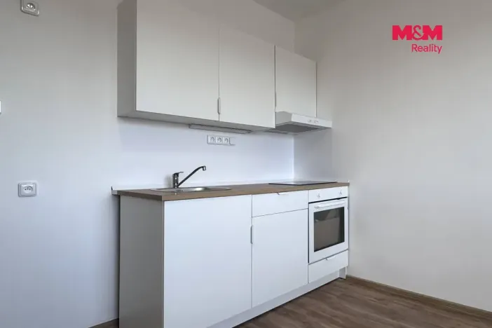 Pronájem bytu 2+kk, Ústí nad Labem - Severní Terasa, Rabasova, 42 m2