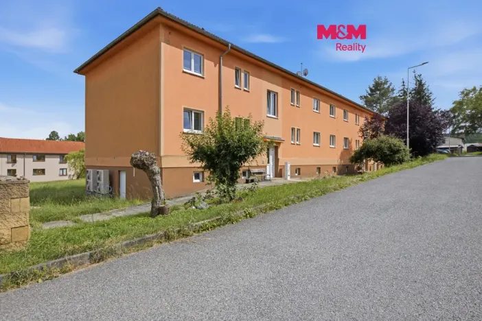 Prodej bytu 3+1, Jince, Čenkovská, 69 m2