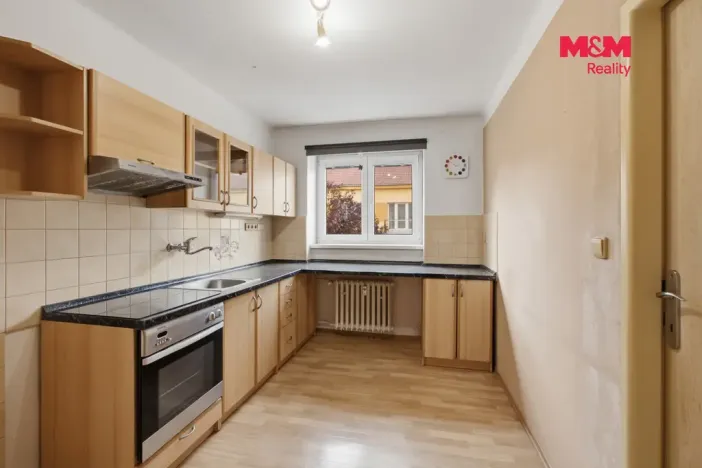 Prodej bytu 3+1, Jince, Čenkovská, 69 m2