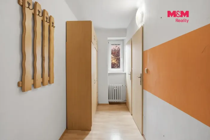 Prodej bytu 3+1, Jince, Čenkovská, 69 m2