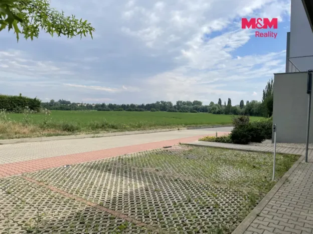 Pronájem bytu 2+kk, Praha - Uhříněves, V bytovkách, 54 m2