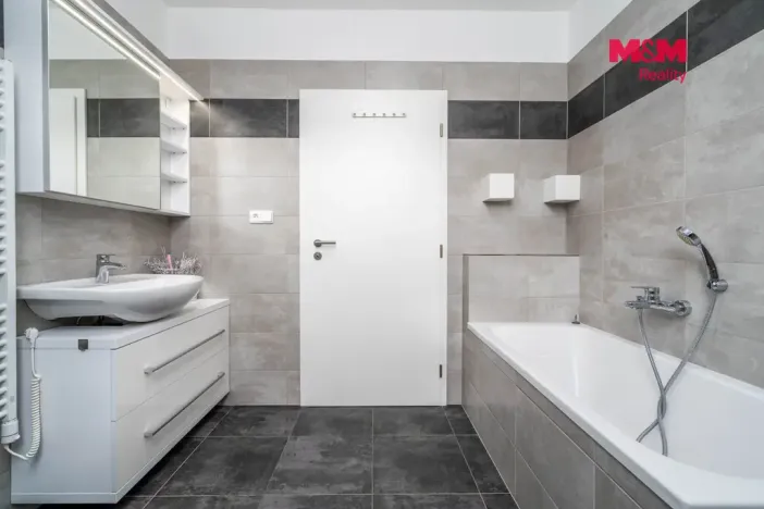 Prodej rodinného domu, Labské Chrčice, 111 m2