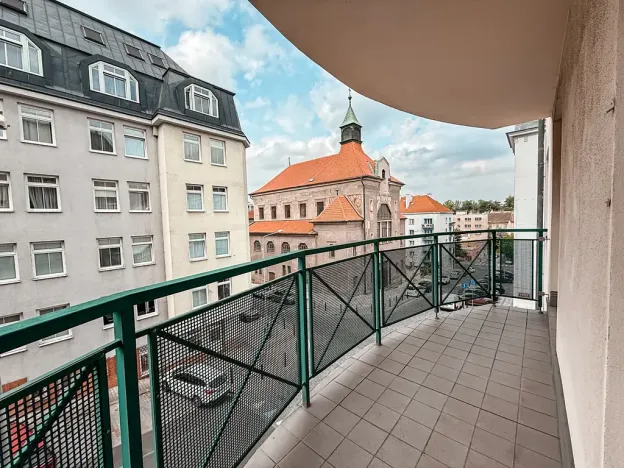 Pronájem bytu 4+kk, Praha - Žižkov, V kapslovně, 101 m2
