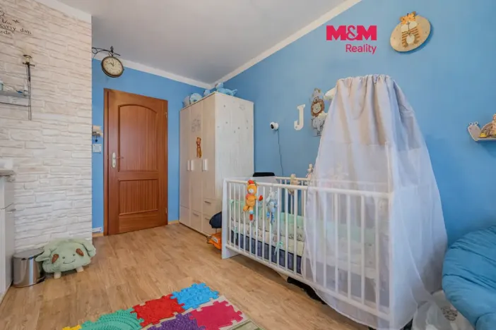 Prodej bytu 4+1, Litoměřice - Pokratice, Ladova, 77 m2