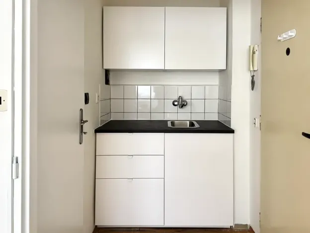 Prodej bytu 1+kk, Praha - Vokovice, Evropská, 22 m2