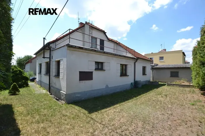 Prodej rodinného domu, Chrást, 9. května, 245 m2